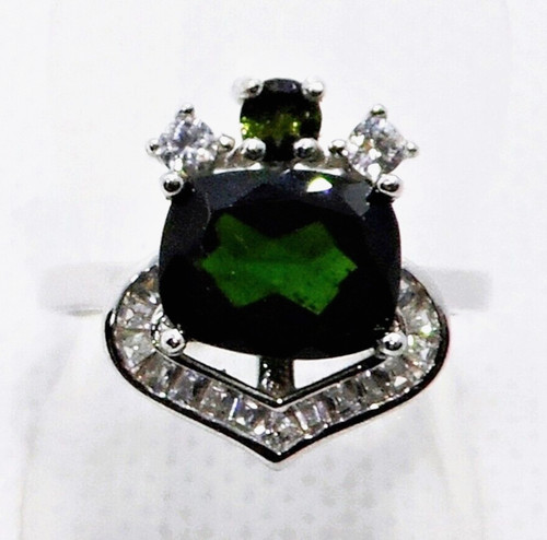 Chromdiopsid cubic zirkonia - chromdiopsid,